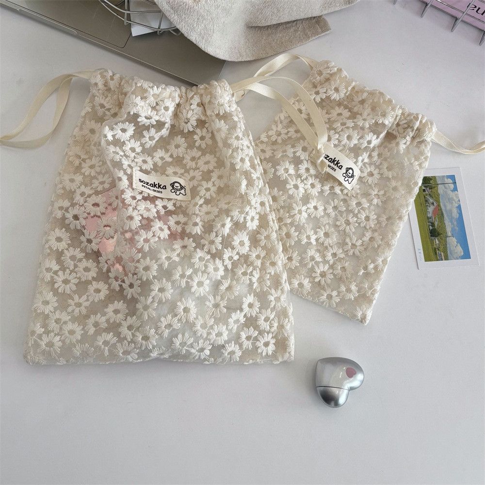  Túi Lưới Rút Dây Thêu Hoa Cúc - Túi Đựng Mỹ Phẩm, Sản Phẩm Chăm Sóc Da, Đồ Lặt Vật Khi Du Lịch [GIAO HÀNG 2-10 NGÀY | SỈ TỪ 2 TRIỆU | CÓ THỂ IN LOGO] 
