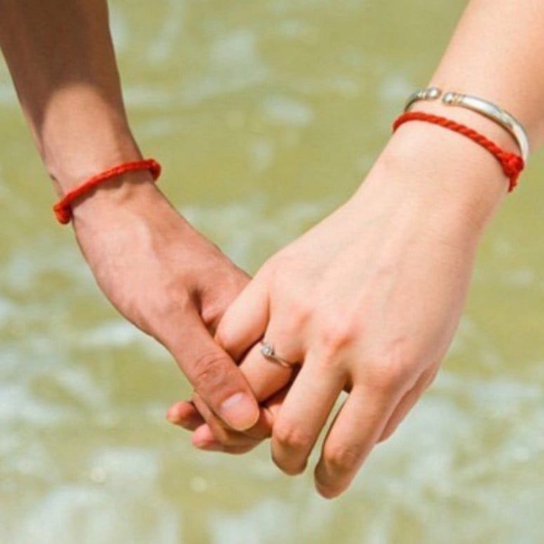  Bộ 10 vòng tay chỉ đỏ phong thủy - Sự kết hợp đa dạng mang lại tài lộc 