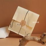  Túi giấy đế vuông chống dầu cho tiệm bánh bơ sừng bò 