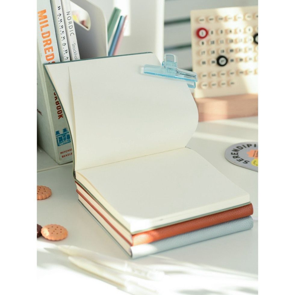  ```Sổ Vuông Chất Liệu Vải Thiều Cao Cấp, Dày Dạn và Sang Trọng - Hàng Đặt Trước``` 