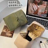  Túi Đựng Mỹ Phẩm Dạng Đứng Nhỏ Gọn Cho Nữ Đựng Nước Hoa Hồng, Sữa Dưỡng, Tinh Chất [GIAO HÀNG 2-10 NGÀY | SỈ TỪ 2 TRIỆU | CÓ THỂ IN LOGO] 