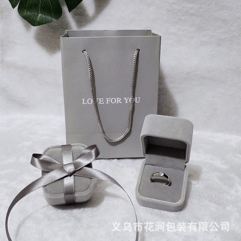  Hộp flannel lật sáng tạo đựng vòng cổ trang sức bao bì bán buôn 