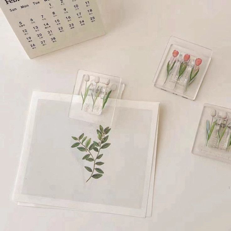  Kẹp giấy Acrylic trong suốt hình hoa tulip – Giải pháp thông minh cho văn phòng phẩm PK937 