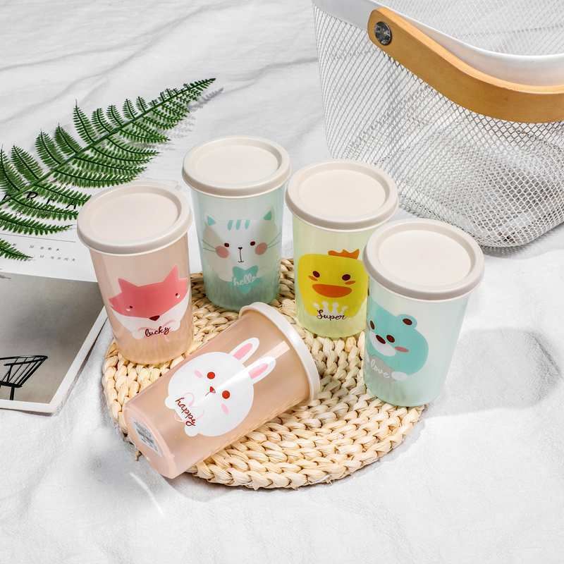  Dạ, câu ngắn gọn nhất:  **Cốc Nhựa Cầm Tay Họa Tiết Hoạt Hình Cho Bé [GIAO HÀNG 2-10 NGÀY | SỈ TỪ 2 TRIỆU | CÓ THỂ IN LOGO]** 