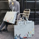  Túi vải không dệt cao cấp túi tote cửa hàng quần áo đựng quần áo phụ nữ in logo bán buôn 