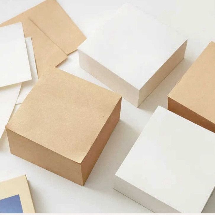  Giấy Chú Giải 400 Tờ - Màu Trắng/Nâu, Kích Thước 8x8 CM, Dễ Xé, Hoàn Hảo Cho Việc Ghi Chú. 