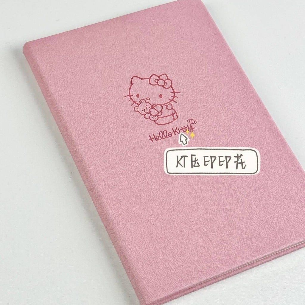  Sổ Tay Bìa Da Màu Hồng Hình Kitty - Sổ Nhật Ký, Ghi Chép Giá Trị Cao Dành Cho Học Sinh, Quà Tặng Dễ Thương [GIAO HÀNG 2-10 NGÀY | SỈ TỪ 2 TRIỆU | CÓ THỂ IN LOGO] 