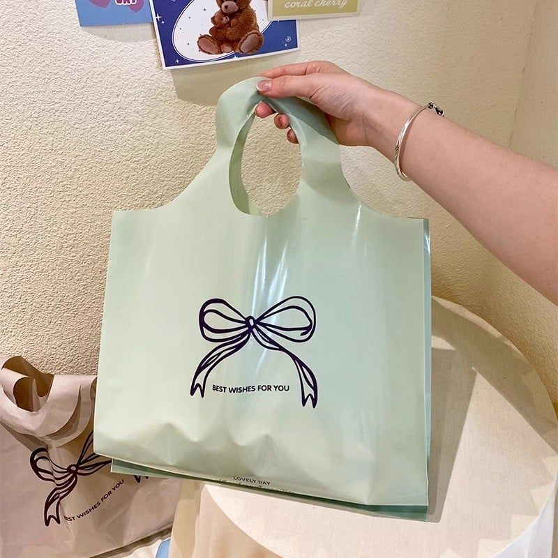 (HÀNG ĐẶT TRƯỚC) 50 Túi Mua Sắm Nhựa Cầm Tay Dày Cao Cấp Đựng Quần Áo, Quà Tặng In Logo [GIAO HÀNG 2-10 NGÀY | SỈ TỪ 2 TRIỆU | CÓ THỂ IN LOGO] 