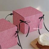  Hộp bánh ngày hộp ruy băng cô gái nhỏ phô mai mousse cắt lát macaron 