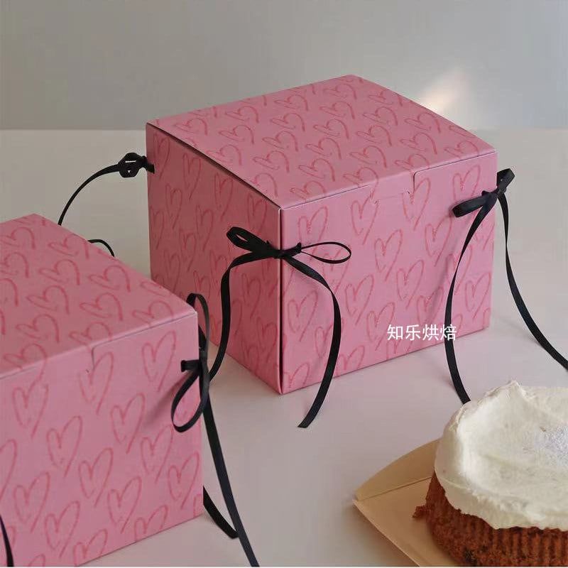  Hộp bánh ngày hộp ruy băng cô gái nhỏ phô mai mousse cắt lát macaron 