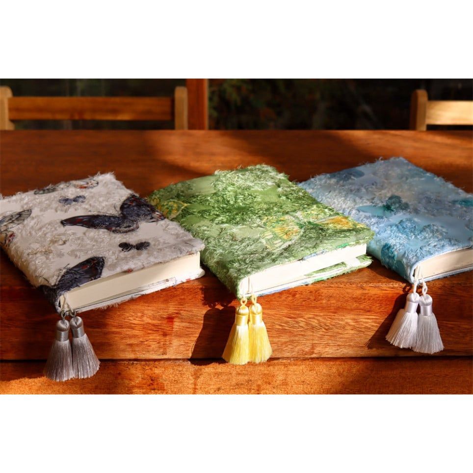  ```Bộ Sách Áo Chân Bông Lông Bướm - Sổ Tay Thủ Công Độc Đáo``` 