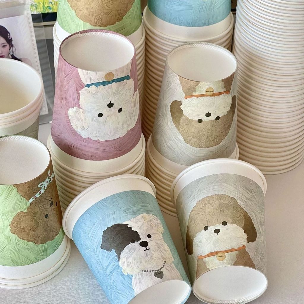 Cốc giấy dùng một lần họa tiết chó dễ thương – Dày dặn cho quán cà phê, trà sữa [GIAO HÀNG 2-10 NGÀY | SỈ TỪ 2 TRIỆU | CÓ THỂ IN LOGO] 