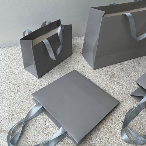  Túi tote Giáng sinh đóng gói bánh tráng miệng, bánh hồng – Túi giấy kraft tùy chỉnh – [GIAO HÀNG 2-10 NGÀY | SỈ TỪ 2 TRIỆU | CÓ THỂ IN LOGO] 