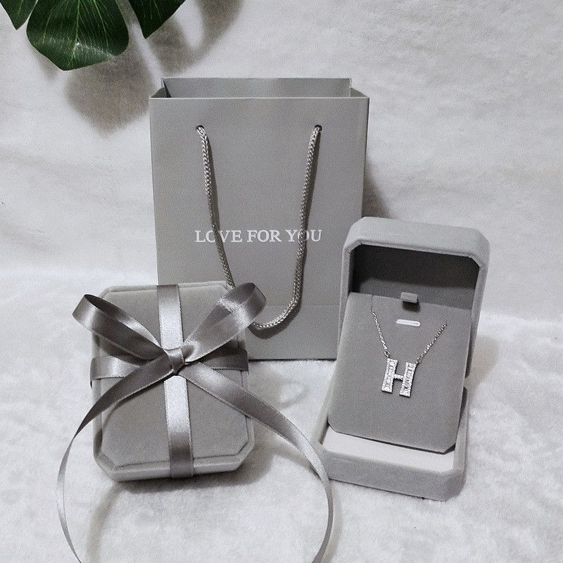  Hộp flannel lật sáng tạo đựng vòng cổ trang sức bao bì bán buôn 
