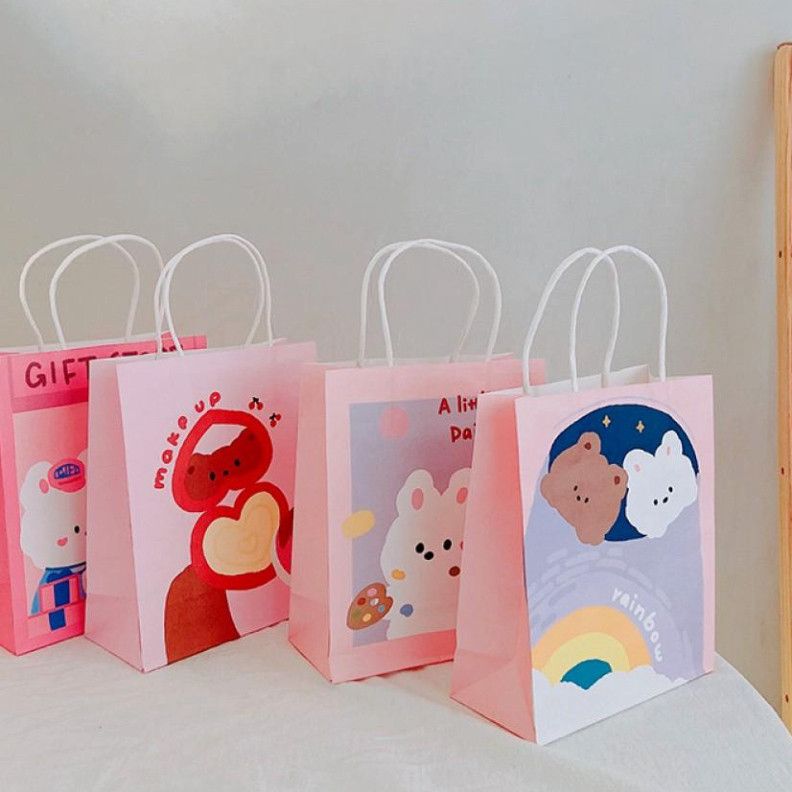  Bộ 5 Túi Giấy Quà Tặng Họa Tiết Gấu Ngẫu Nhiên (17.5x21x7.5CM) - Q1508 