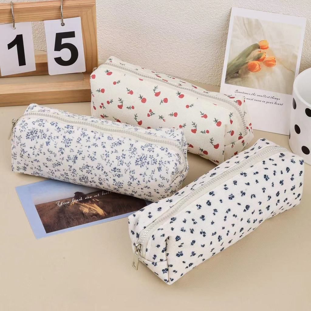  小红书同款奶油小碎花笔袋 清新少女大容量多功能文具盒收纳袋 