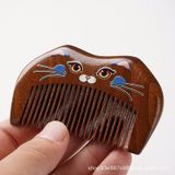  Lược Mini Gỗ đào cao cấp bằng gỗ đàn hương đen nguyên khối, thiết kế hình mèo con PK26-079 