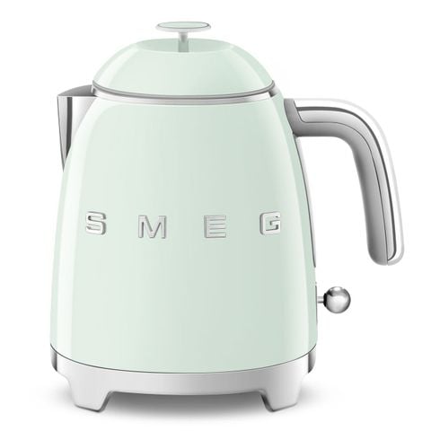 Ấm siêu tốc mini SMEG KLF05PGEU – màu xanh mint (0,8L)