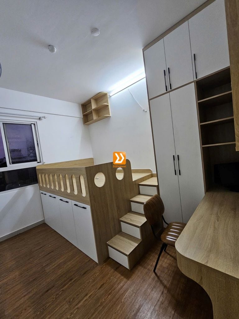 Phòng ngủ cho bé với hệ giường tủ bàn kết hợp nhà chị Sâm