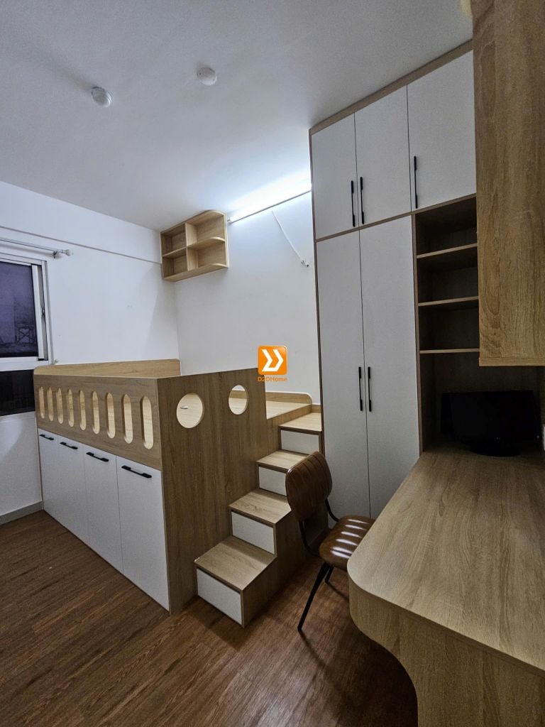 Phòng ngủ cho bé với hệ giường tủ bàn kết hợp nhà chị Sâm