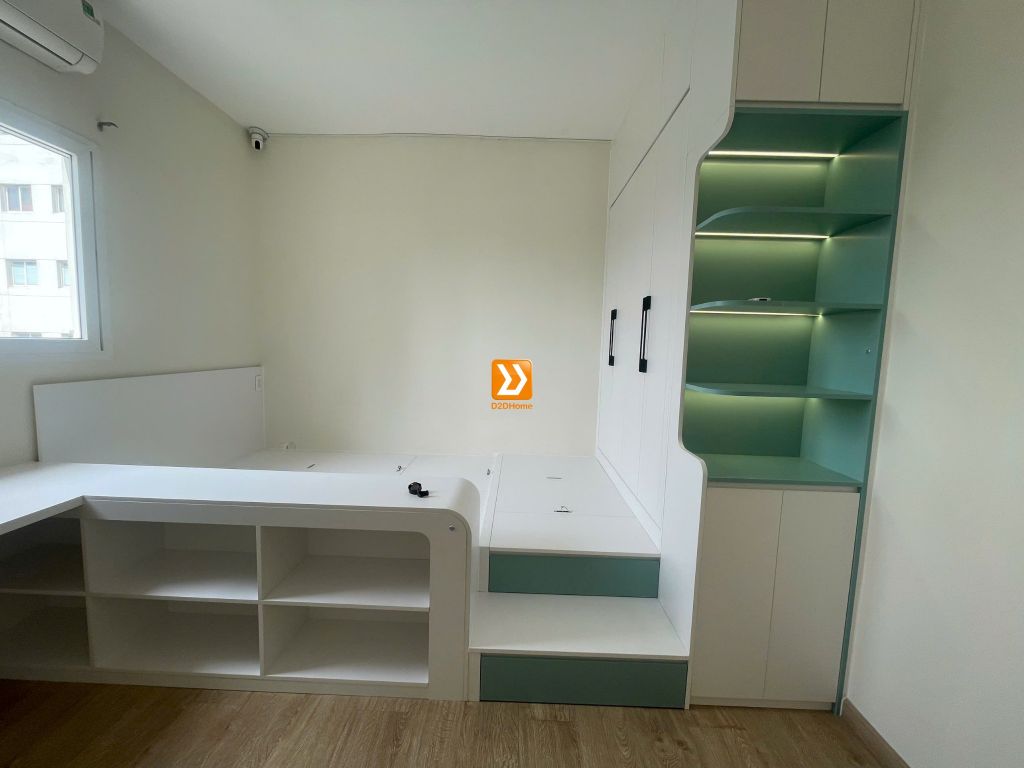 Phòng ngủ cho bé với hệ giường tủ bàn kết hợp nhà chị Uyên