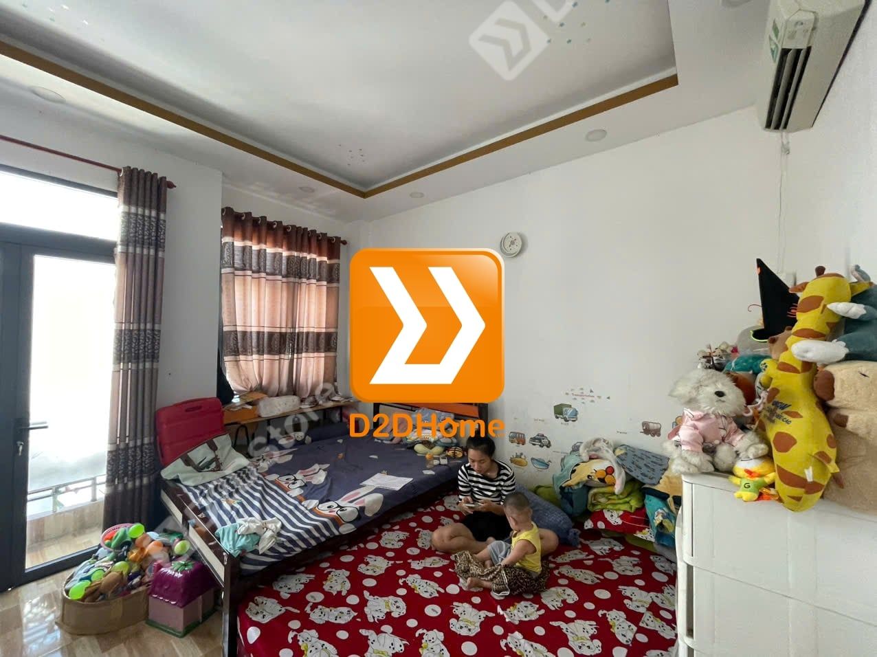  Phòng ngủ giường tầng cho bố mẹ và 2 bé trai nhà chị Linh Neo 