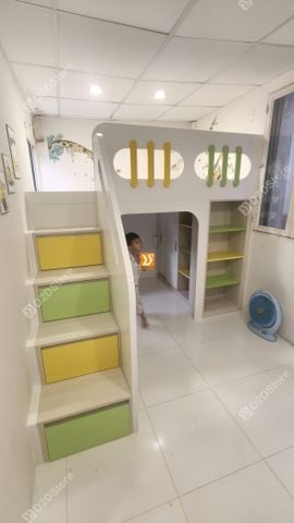 Phòng ngủ giường tầng 1 bé trai nhà chị Ngọc
