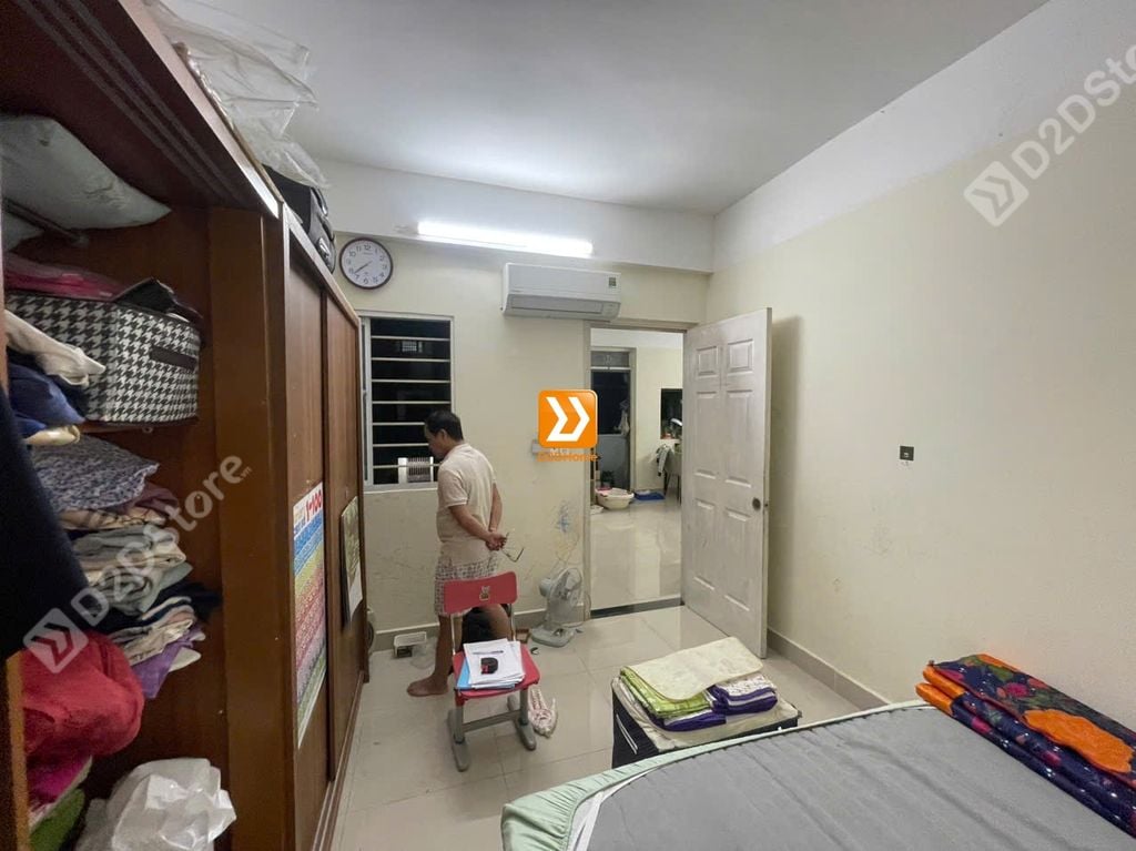 Phòng ngủ giường tầng cho bố mẹ và 2 bé trai nhà chị Ami Mai