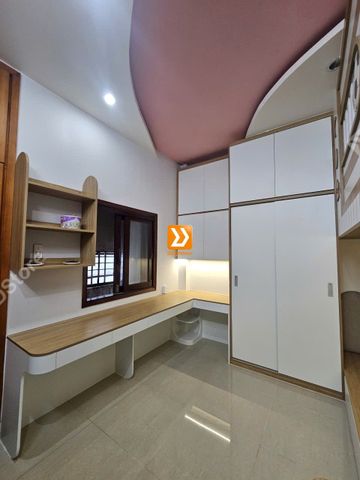 Phòng ngủ giường tầng 2 bé trai nhà chị Bích Thảo