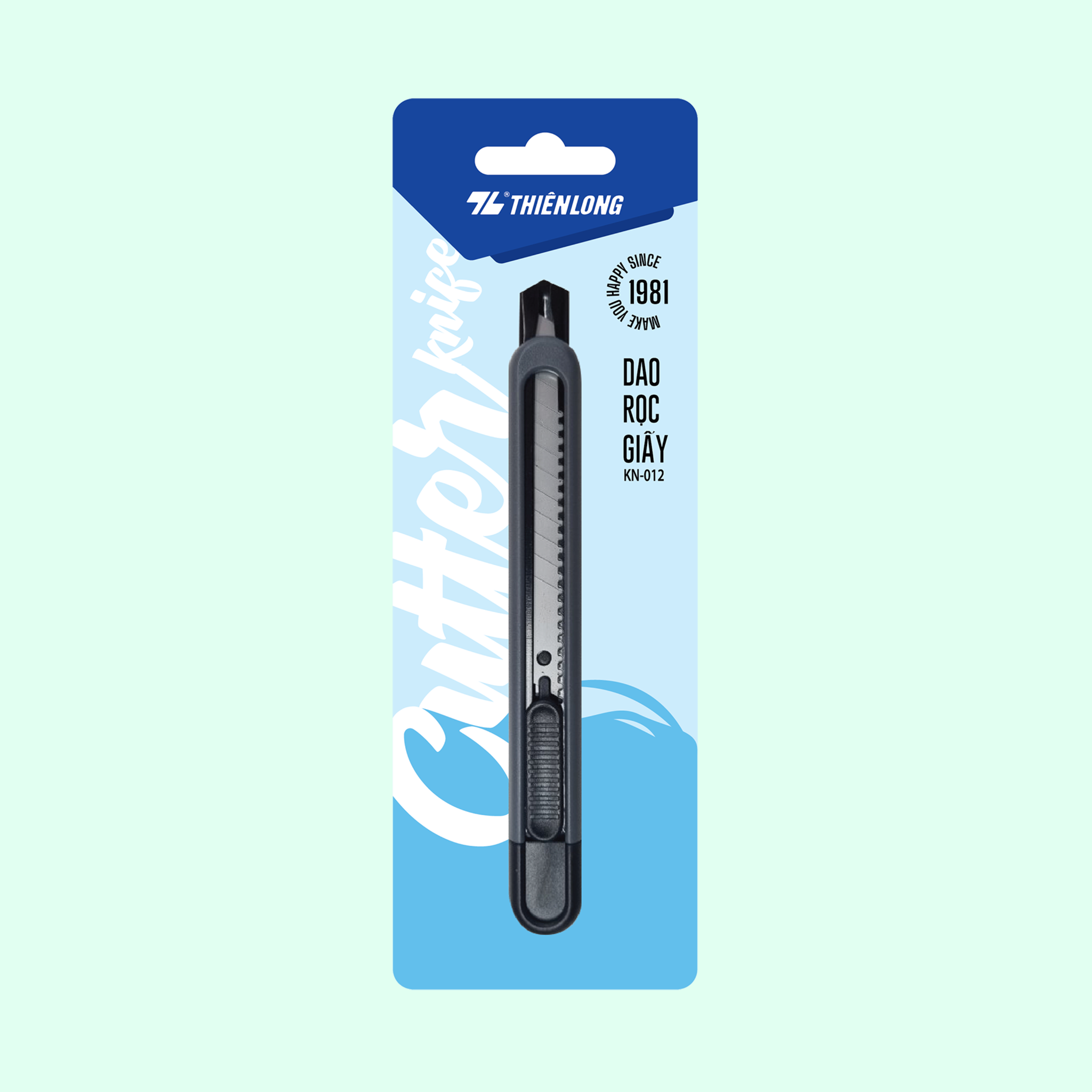  Dao rọc giấy Thiên Long KN-012, kích thước 9mm, thiết kế nhỏ gọn, tiện lợi, lưỡi dao bằng thép không gỉ sắc bén giúp cắt giấy, bìa và các vật liệu mỏng nhanh chóng, chính xác 