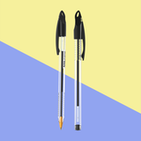  Bút bi Thiên Long TL-049, ngòi 0.5mm, mực xanh đậm, viết êm trơn, thân bút hiện đại kèm grip cao su chống trơn trượt, phù hợp cho học sinh, sinh viên và nhân viên văn phòng 