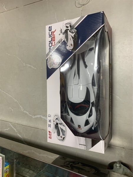 ô tô điều khiển