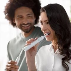  Bàn chải đánh răng điện Philips Sonicare 1100 HX3641/11 