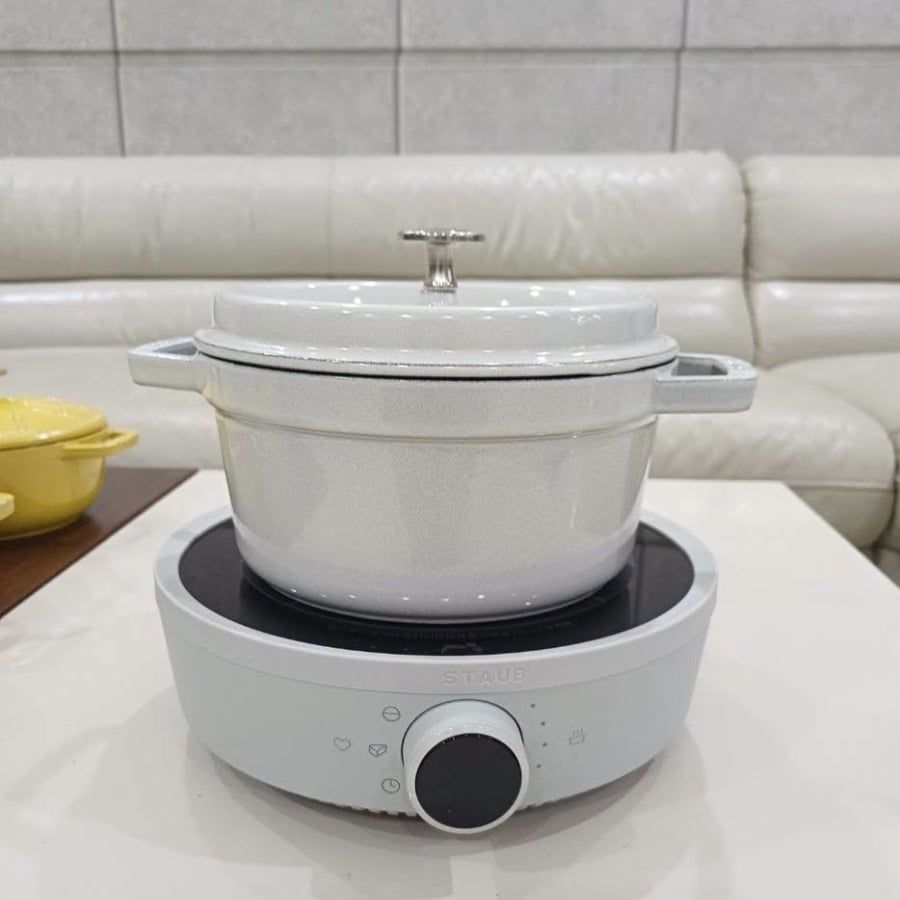 Bếp từ đơn IH Staub 26cm 2000W 5 mức nhiệt