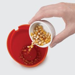  Bộ 2 ly silicone Joseph Joseph M-Cuisine làm bỏng ngô trong lò vi sóng 