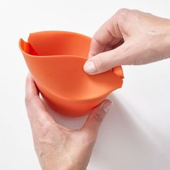  Bộ 2 ly silicone Joseph Joseph M-Cuisine làm bỏng ngô trong lò vi sóng 