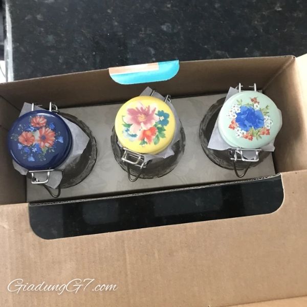 Bộ 3 lọ đựng gia vị nắp gốm The Pioneer Woman Floral Medley 127ml