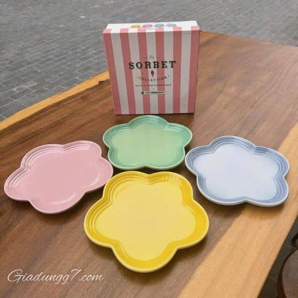 Bộ 4 đĩa Le Creuset Sorbet hình cánh hoa 23cm
