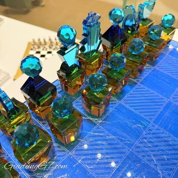 Bộ cờ vua pha lê Triumph - Reflections Copenhagen 41cm