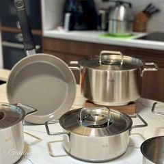  Bộ nồi Fissler Pure Collection 6 món (4 nồi, 1 quánh, 1 chảo cán dài 24cm) vung thép 