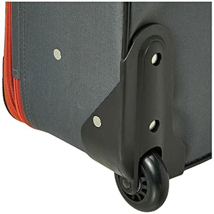Bộ vali kéo Rockland Fashion Softside Upright 2 món