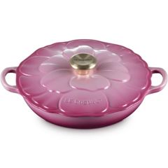  Chảo gang Le Creuset Petal Braiser có nắp 26cm 2.2L - Hồng Berry 