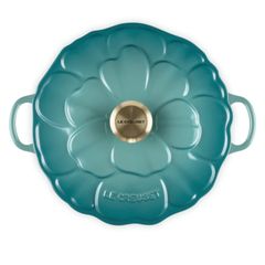  Chảo gang Le Creuset Petal Braiser có nắp 26cm 2.2L - Xanh Riviera 