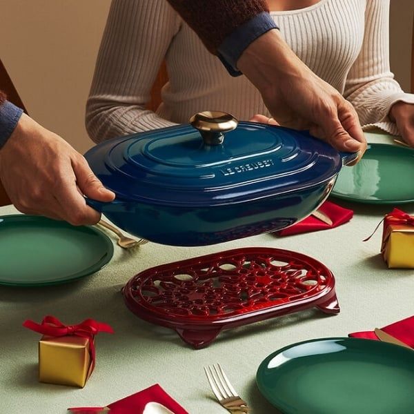 Chảo gang oval Le Creuset Oblong 31cm 3.4L - Màu cổ vịt