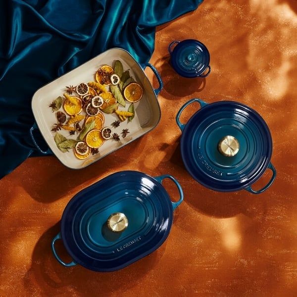 Chảo gang oval Le Creuset Oblong 31cm 3.4L - Màu cổ vịt
