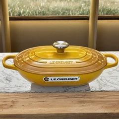  Chảo gang oval Le Creuset Oblong 31cm 3.4L - Màu Vàng Mù Tạt 