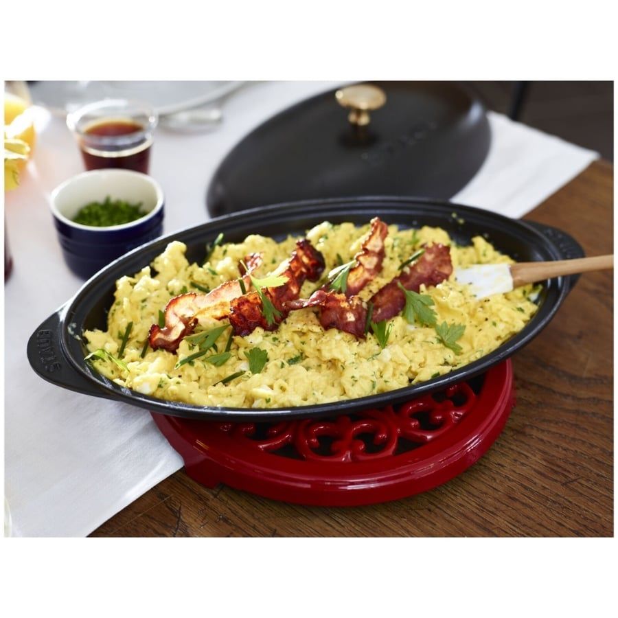 Chảo gang oval Staub 31cm