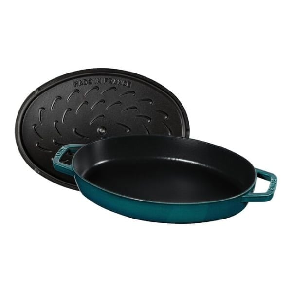 Chảo gang oval Staub nắp cá 32cm - Màu xanh Lamer