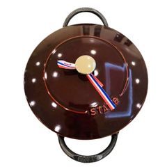  Chảo gang Staub Guss Wok 24cm - Màu Đỏ Mận 