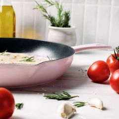  Chảo gang Staub 26cm 